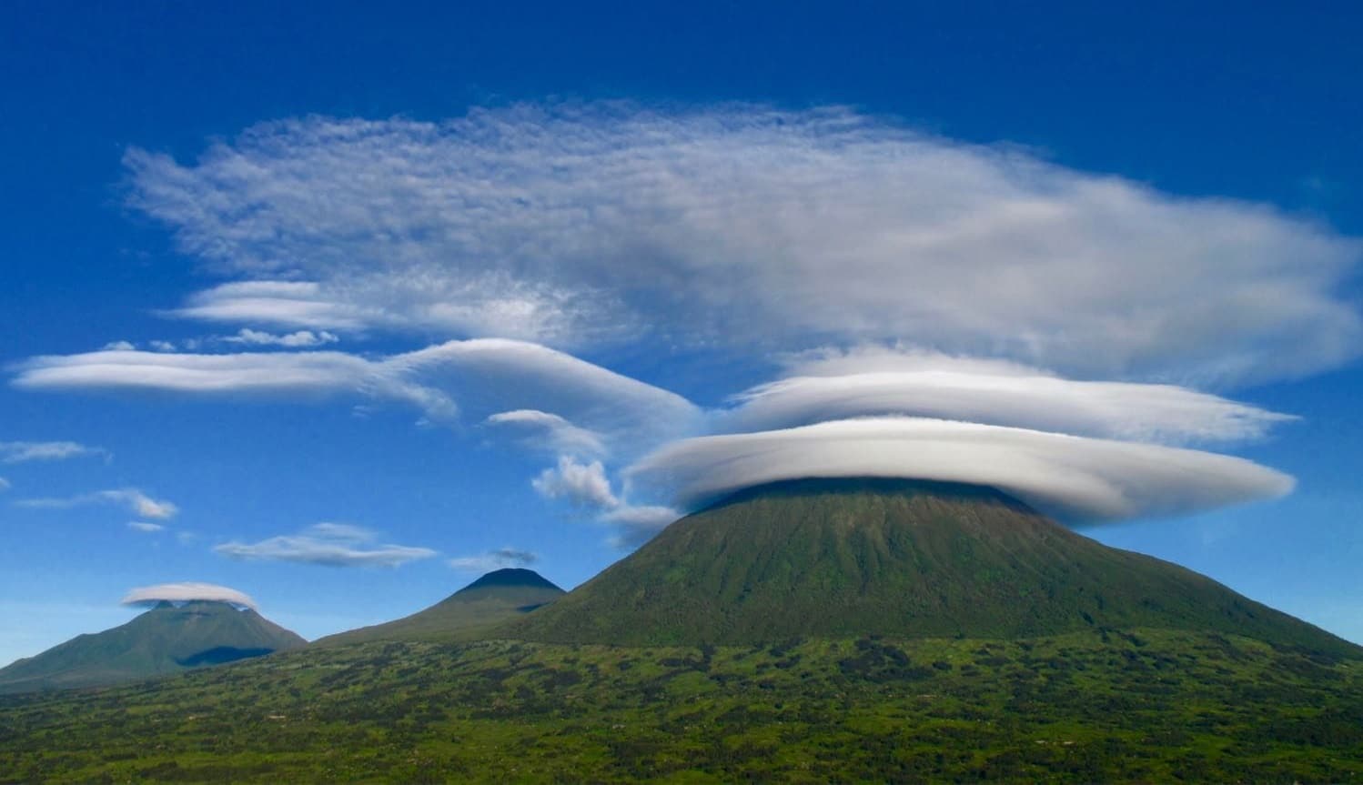 Hiking in the Virunga mountains